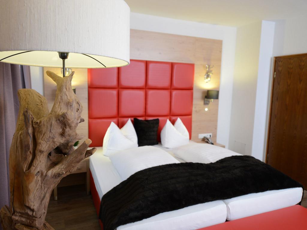 Land-Gut Hotel Zum Loewen Garni Marktheidenfeld Δωμάτιο φωτογραφία