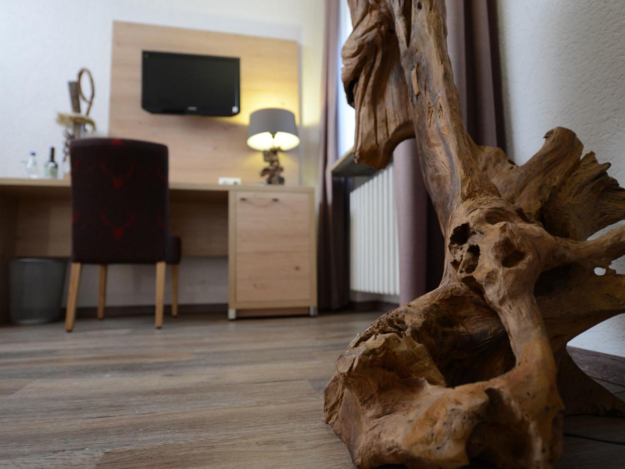 Land-Gut Hotel Zum Loewen Garni Marktheidenfeld Δωμάτιο φωτογραφία